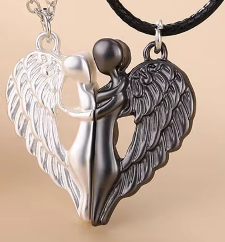Angel Heart Couple’s Necklaces [PRE-ORDER ONLY] product image (1)