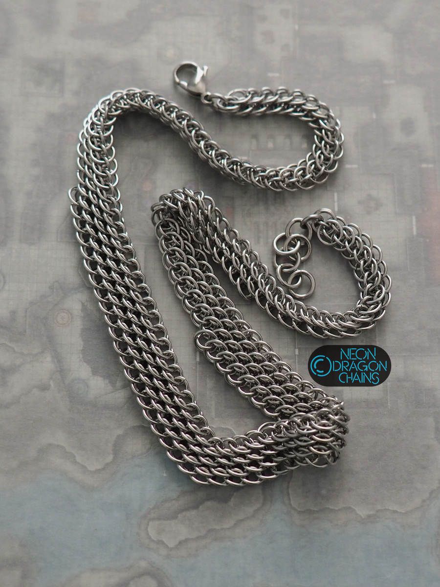 Electric Dragonscale Necklace product image (1)