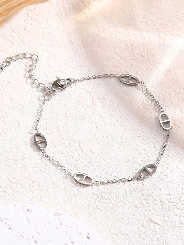 The Nautica Pig Nose Link Bracelet product image (5)