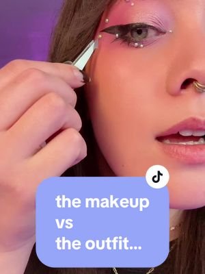 “are you the sun ☀️ or the moon 🌙??” I AM A CONTRADICTION. streamer logic includes: “they only see my face so what does it matter what my outfit looks like??” like i have my niche, and it is not girlypop fashion. it is fun makeup & comfortable black clothes.  #streaming #gamergirl #makeuproutine 