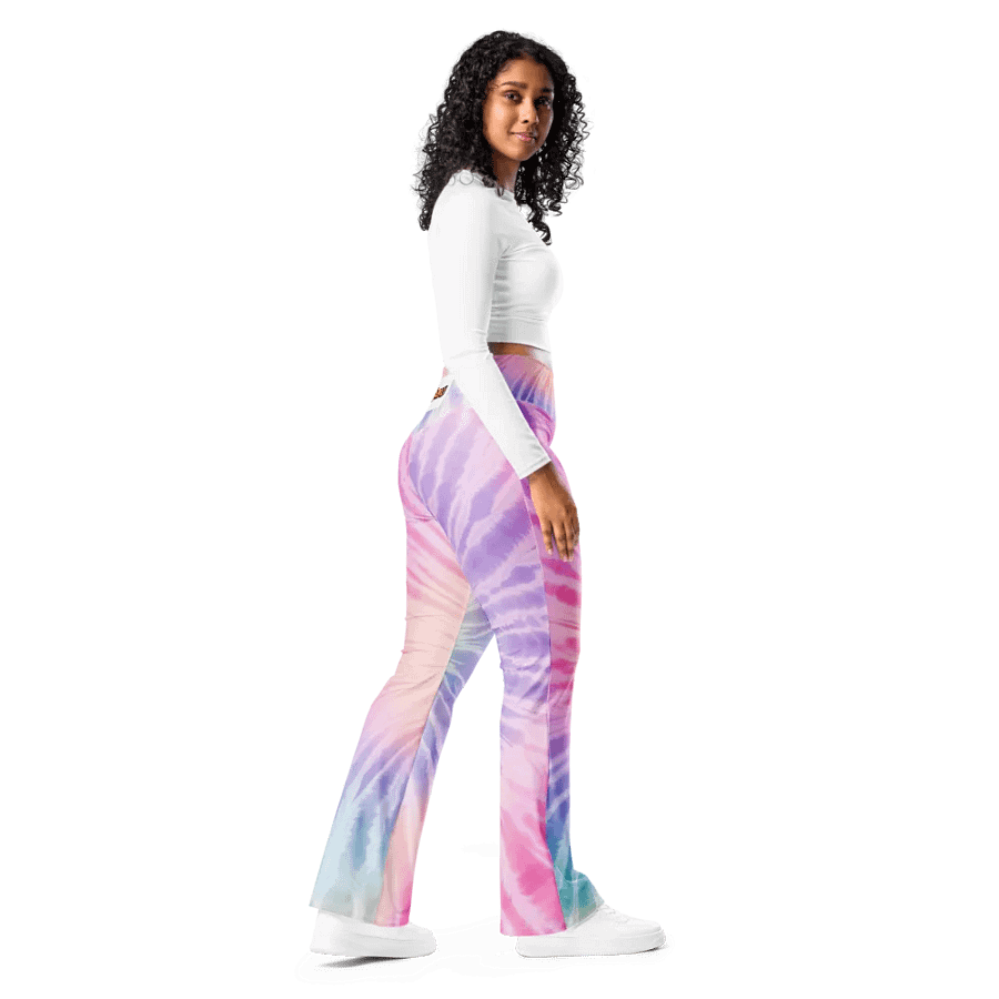 Pastel Radiance Flare Leggings product image (2)