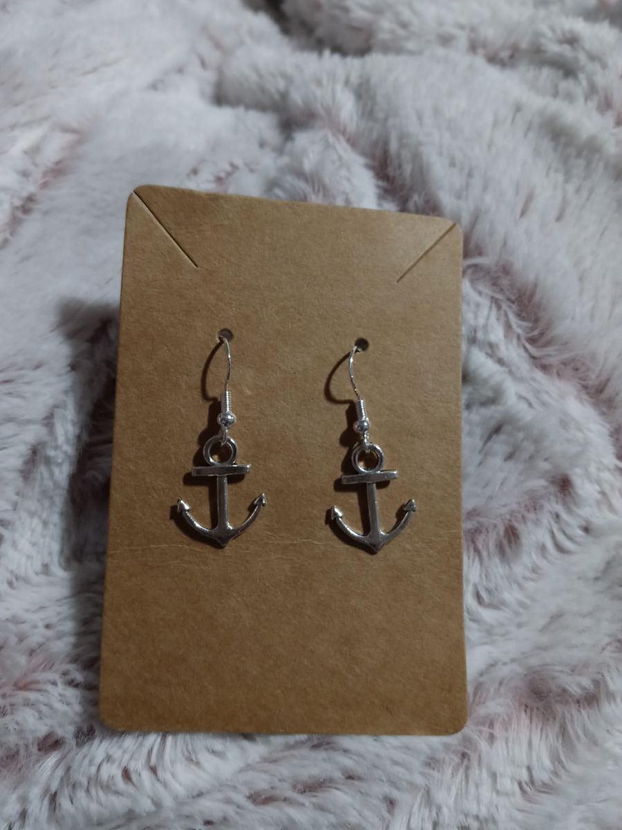 Boss momma anchor earrings product image (1)