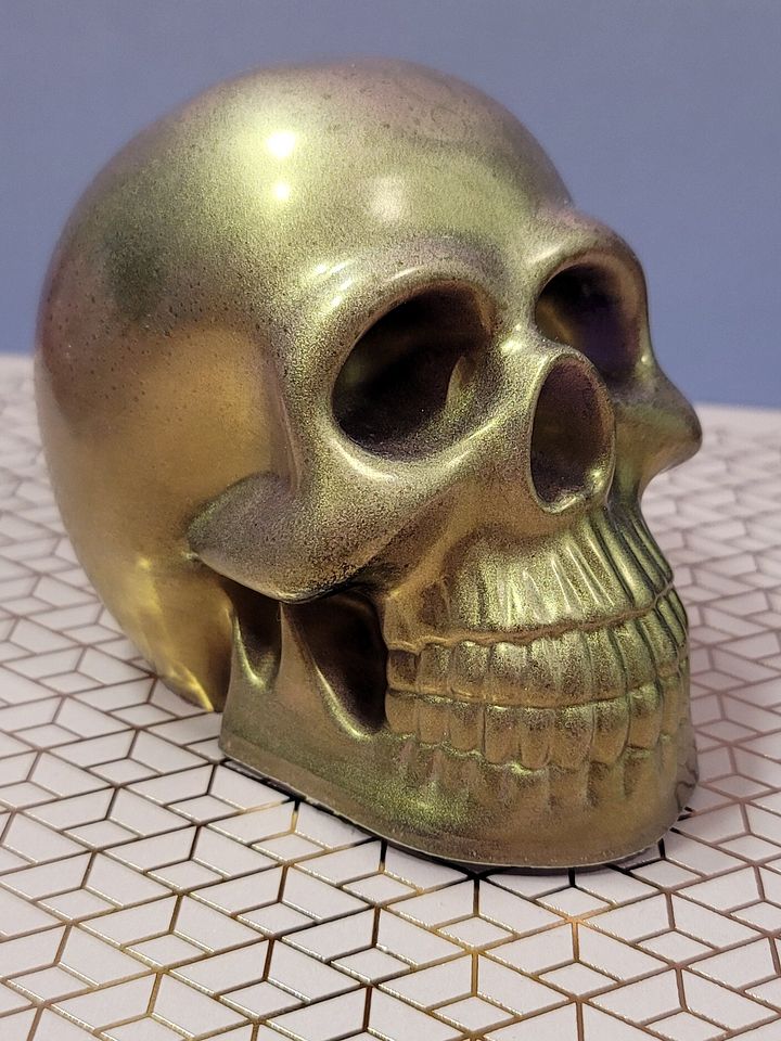 CUSTOM Resin Skull product image (1)