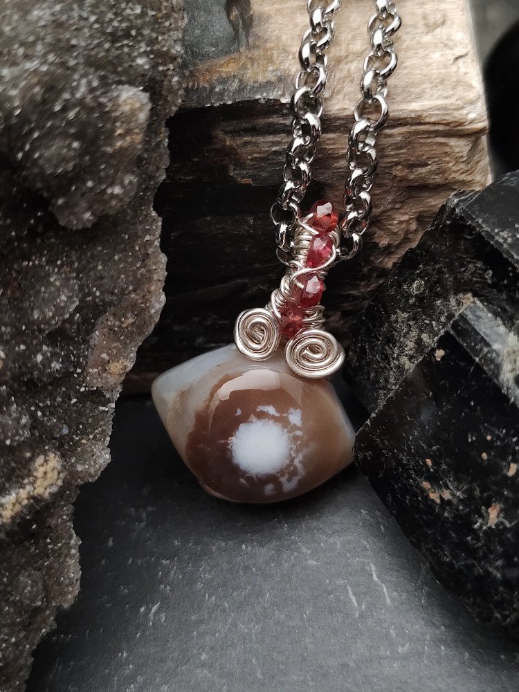 Eye Agate Oracles - The Ghostly Seer product image (2)