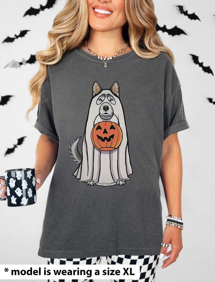 Funny Halloween Siberian Husky T-Shirt | Funny Husky Wearing a Ghost Costume and Holding a Pumpkin Basket product image (1)