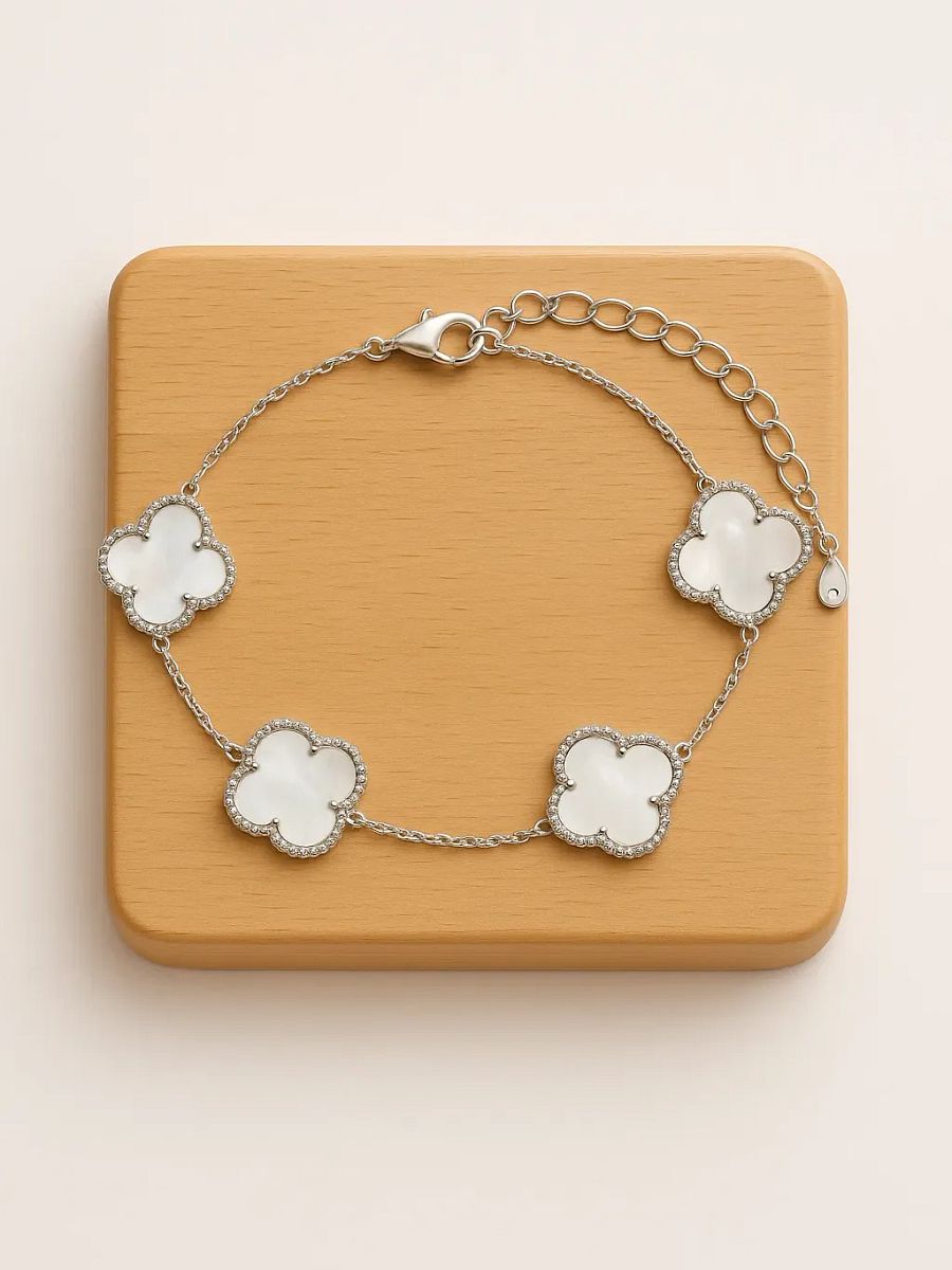 The Lumière Bracelet product image (3)
