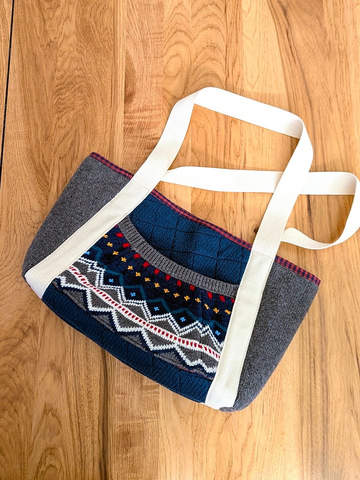 Fair Isle Pocket Tote product image (1)