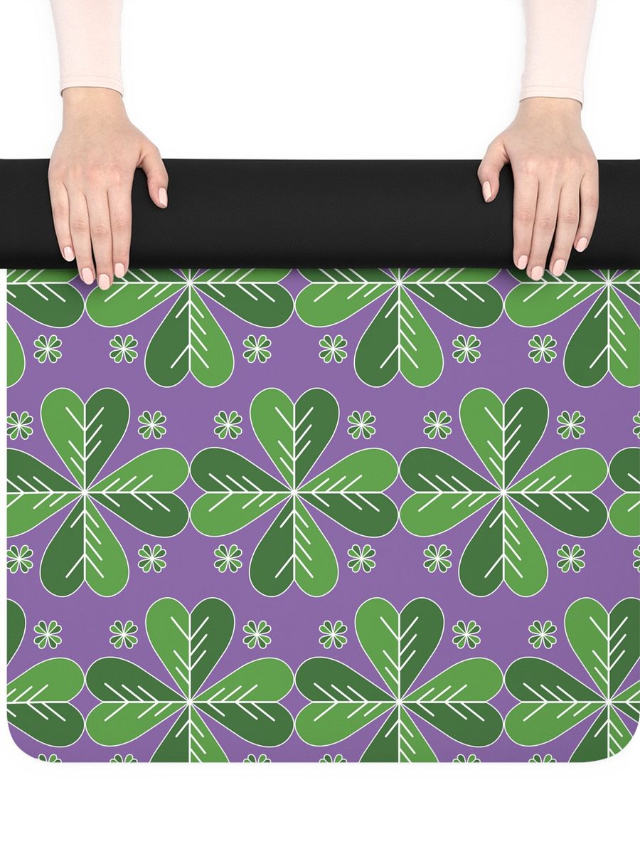 Yoga Matt- Lucky motivating 4 leaf clover design product image (3)