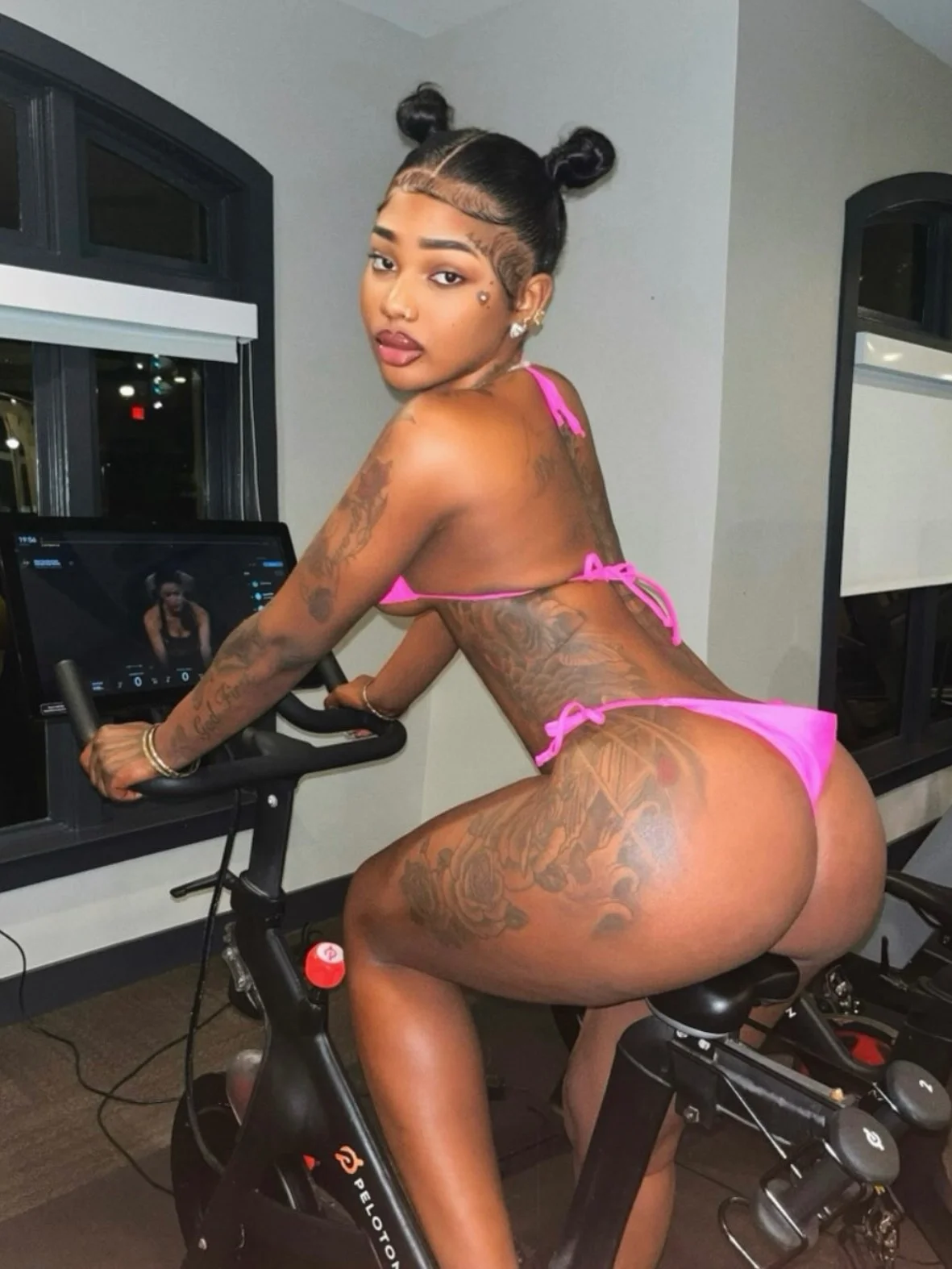 Bubble Booty Cutie Reveal product image (3)