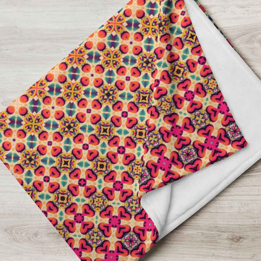 Romantic Intertwined Hearts & Flowers Throw Blanket product image (6)