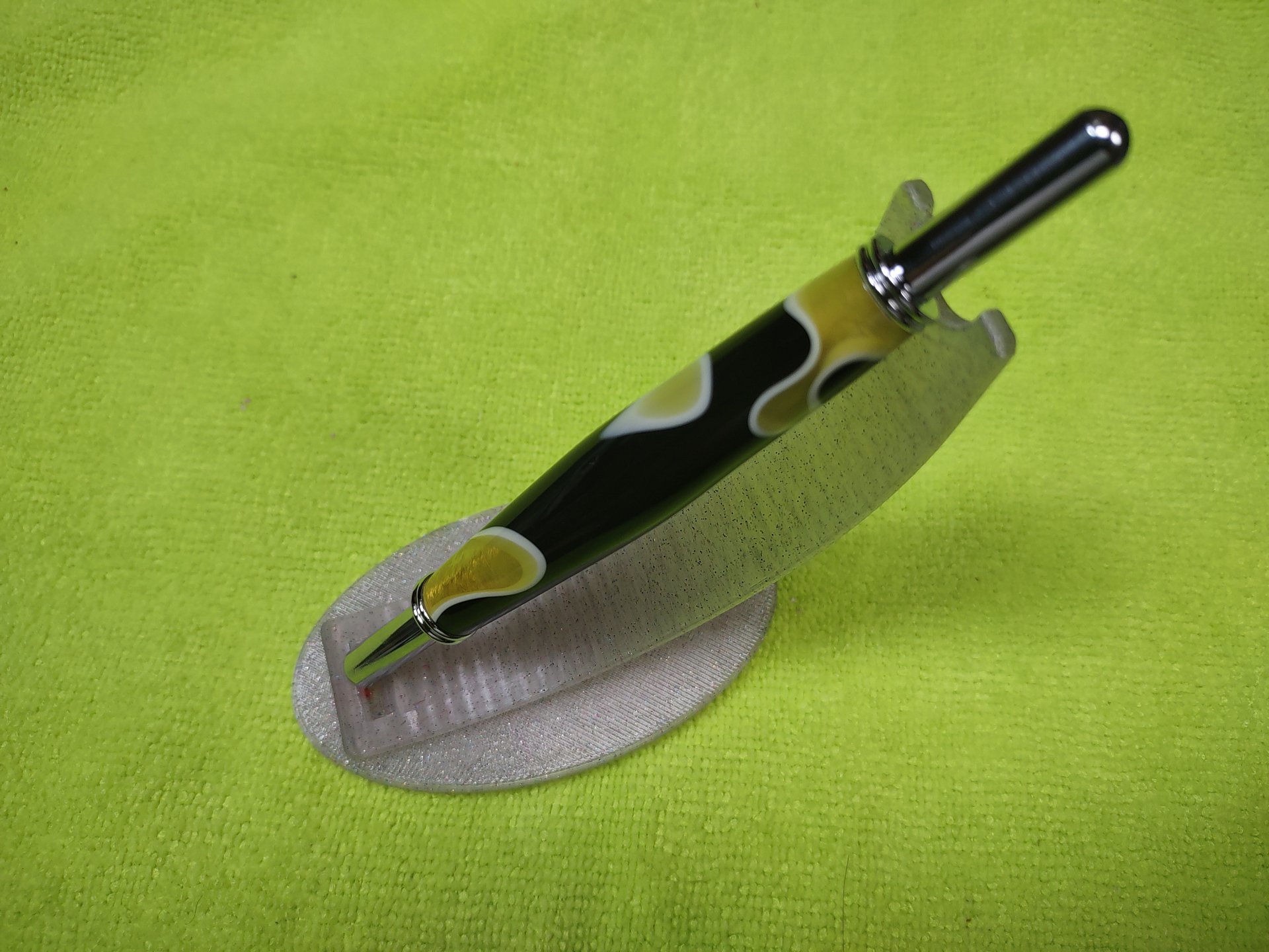 Yellowjacket Precision: Dual-Blade Seam Ripper with Hidden Storage product image (1)