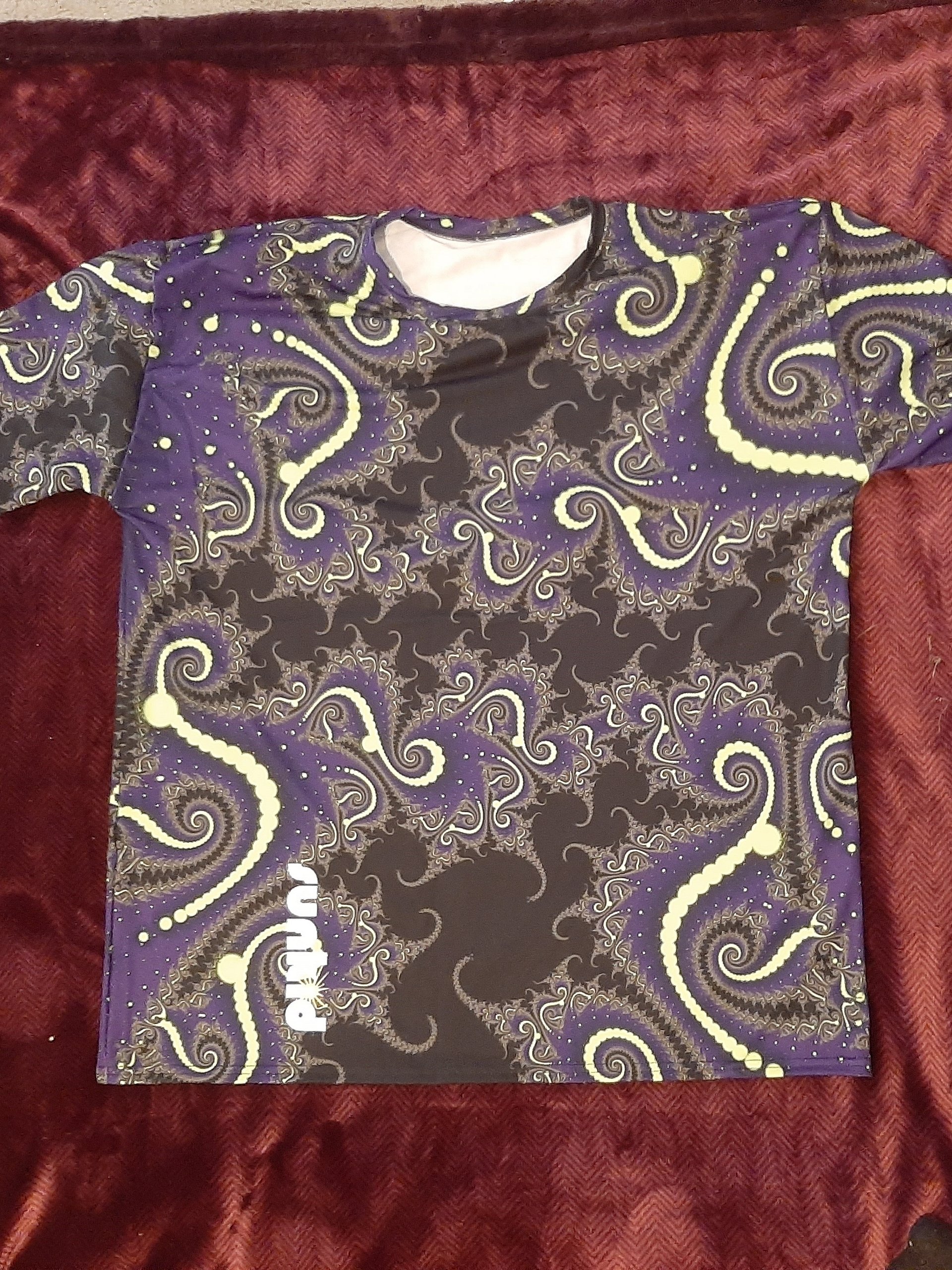 Fractal men's T-shirt - Acid Nights product image (3)