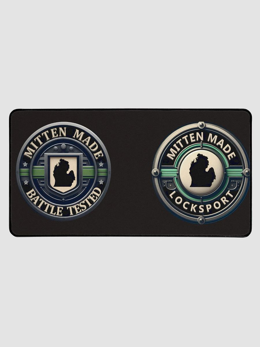 Mitten Made Desk mat product image (1)