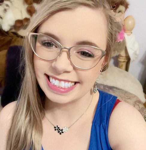 I hope everyone’s new year is bright and brings you happiness #alaska #beunforgettable #happynewyear