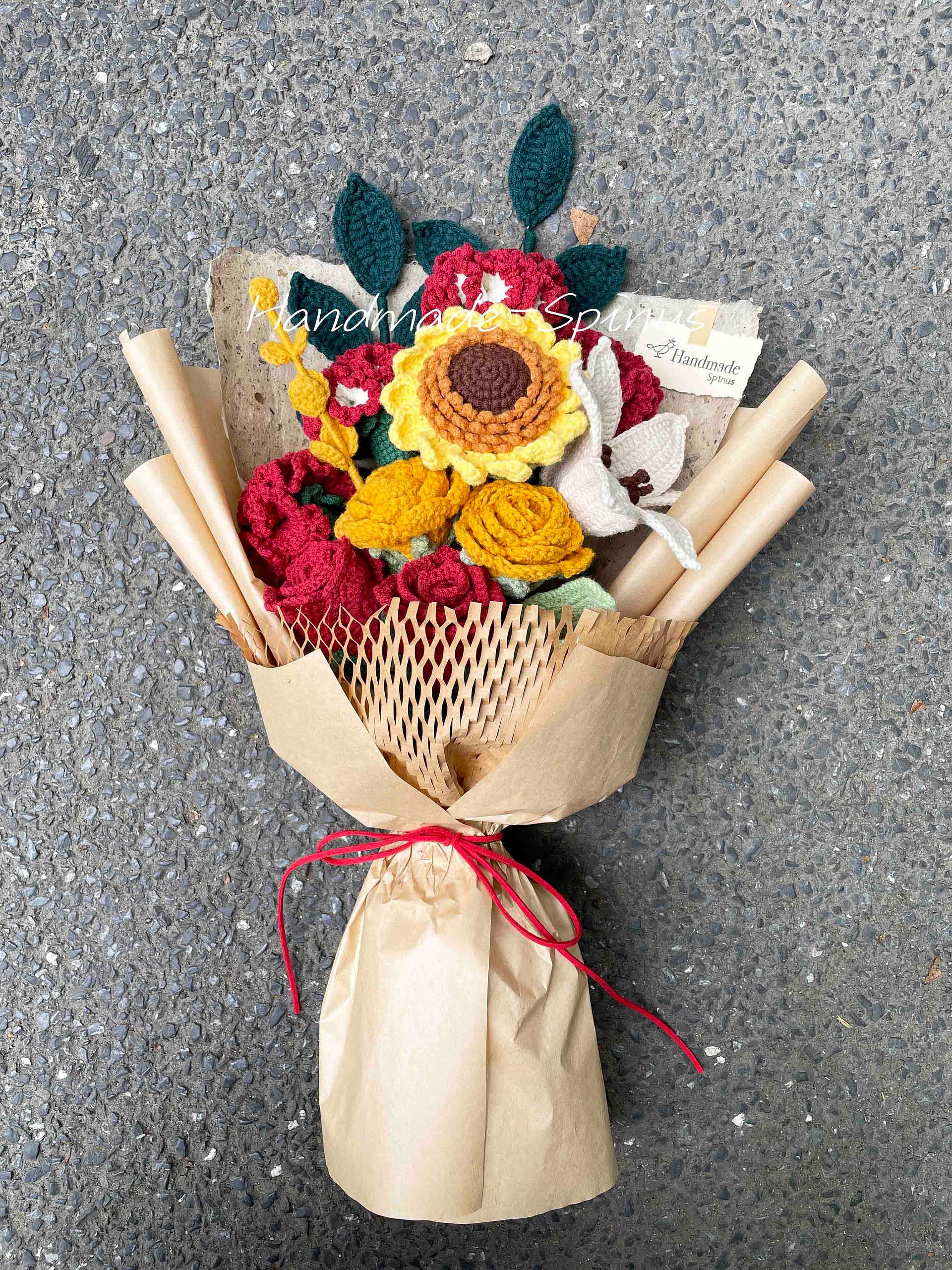 Crochet Knit Bouquet Of Flowers For The Garden product image (4)
