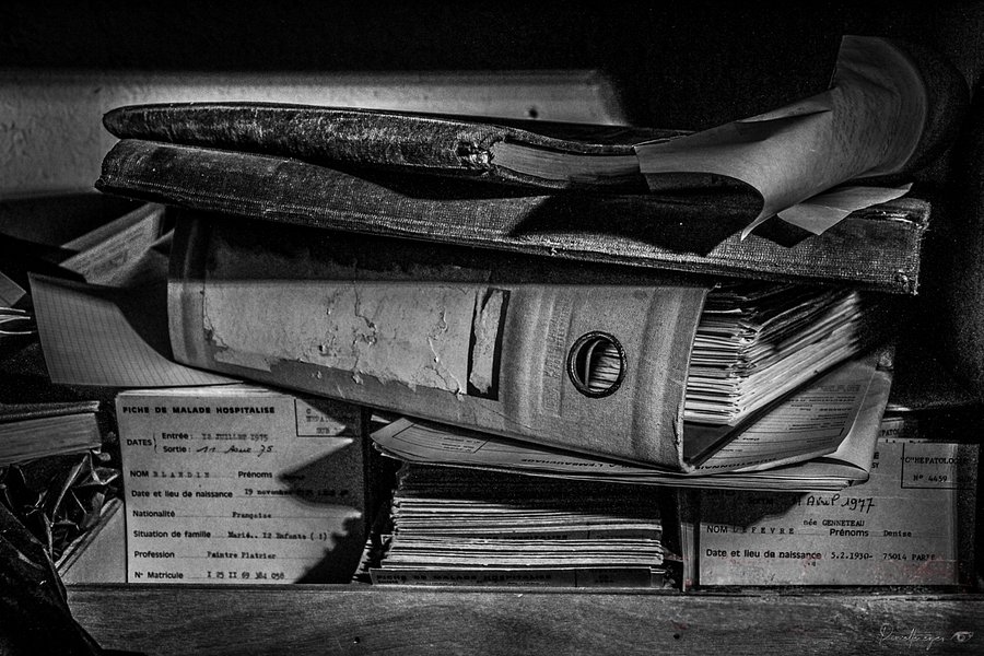 Fine Art - The Forgotten Archives - sanatorium urbex france product image (1)