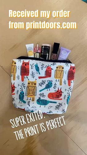 Canvas make up bag with a hand-drawn owl pattern. #procreateart #canvasbag #makeupbag #owllover #giftideas #bridesmaidsmakeup...