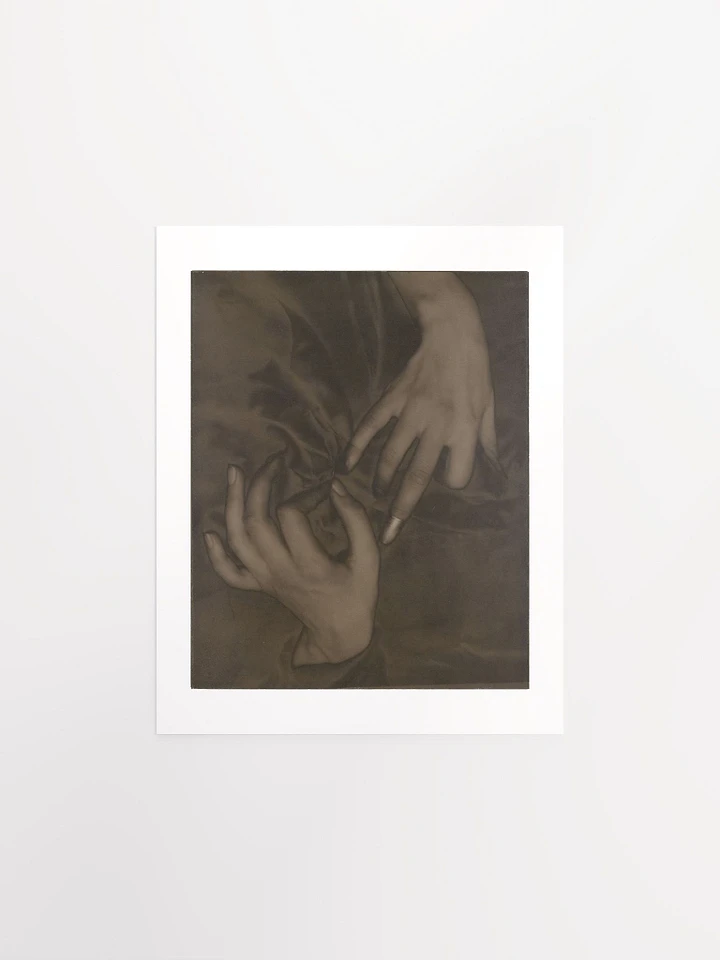 Georgia O’Keeffe - Hands and Thimble by Alfred Stieglitz (1919) - Print product image (1)