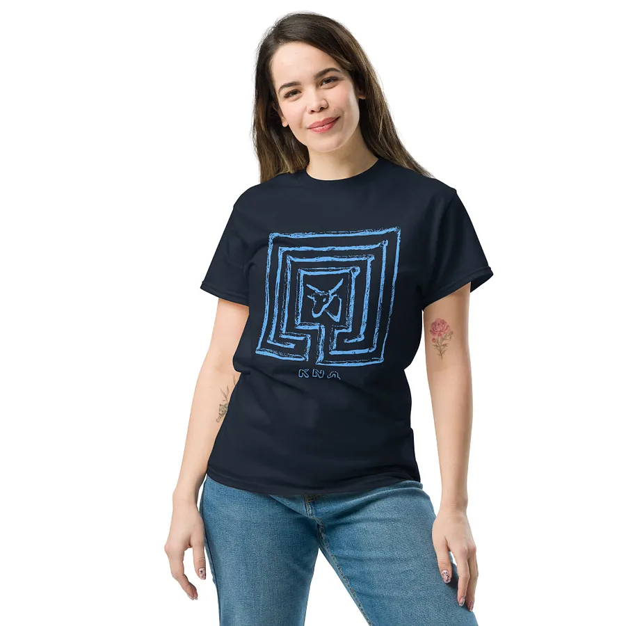 Minotaur in Knossos Labyrinth Cretan Art from 3th Century BC, Navy and White T-Shirt product image (5)