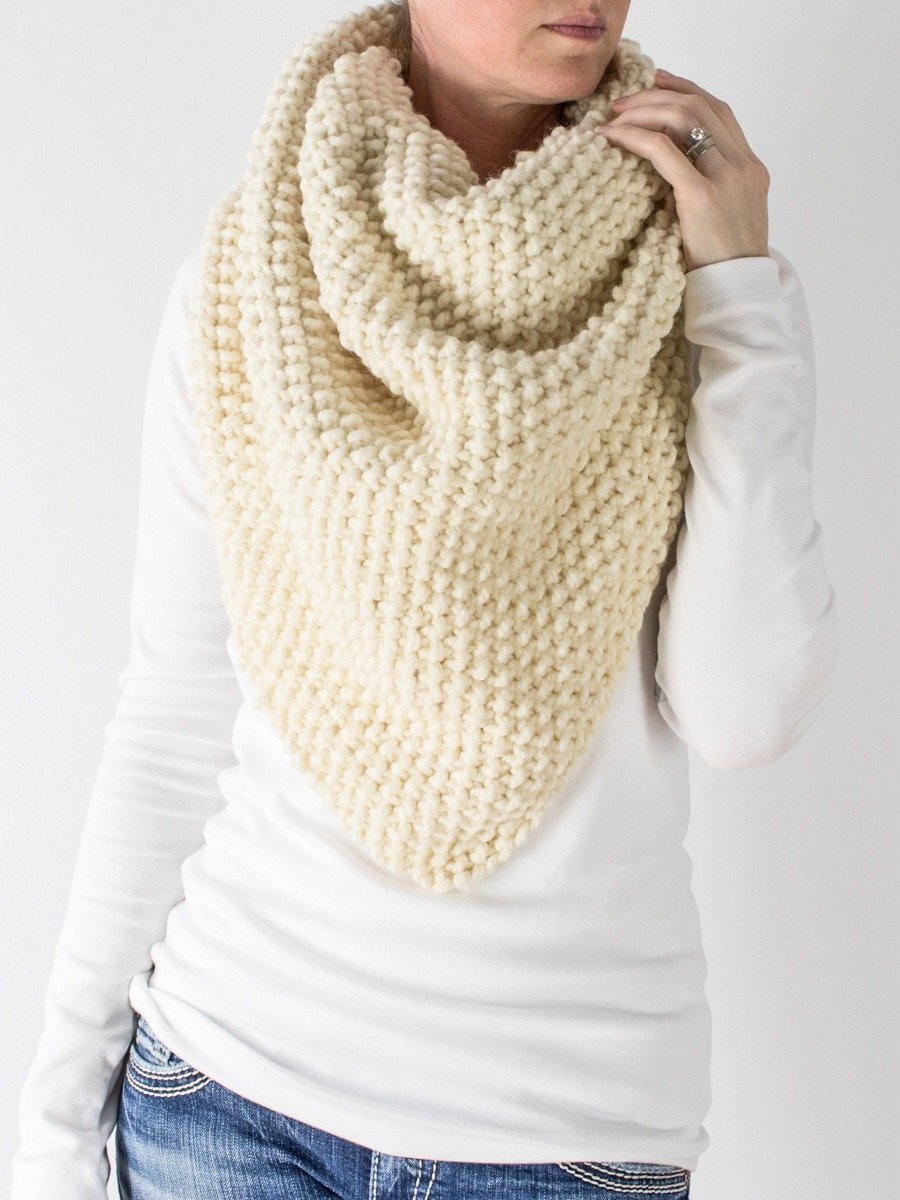 Chunky Triangle Seed Stitch Shawl Knitting Pattern - Cuddles product image (1)