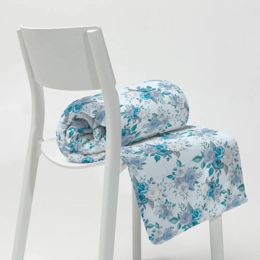 Blue Roses Blanket product image (8)