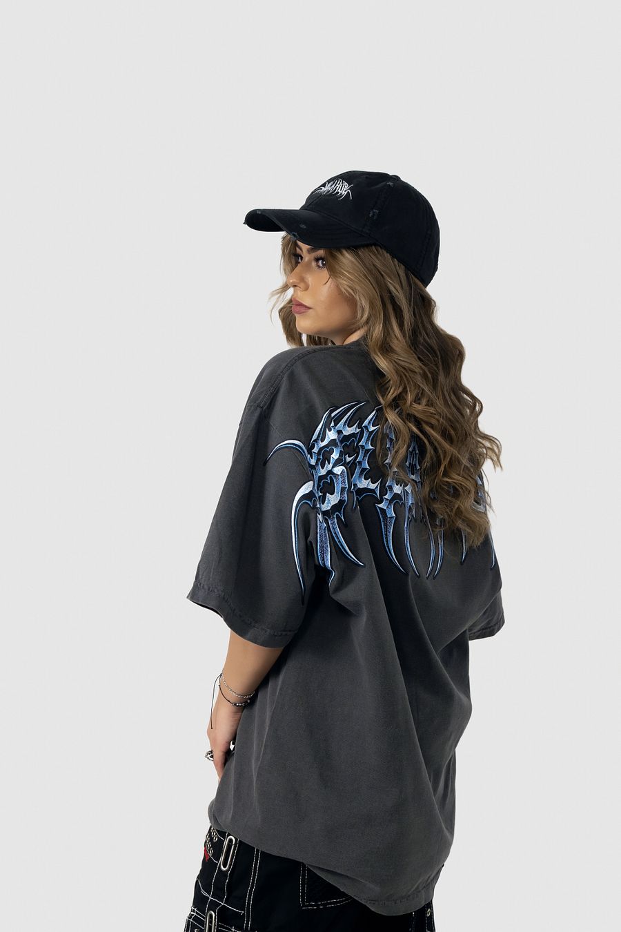 Silence Oversized Graphic Tee product image (4)