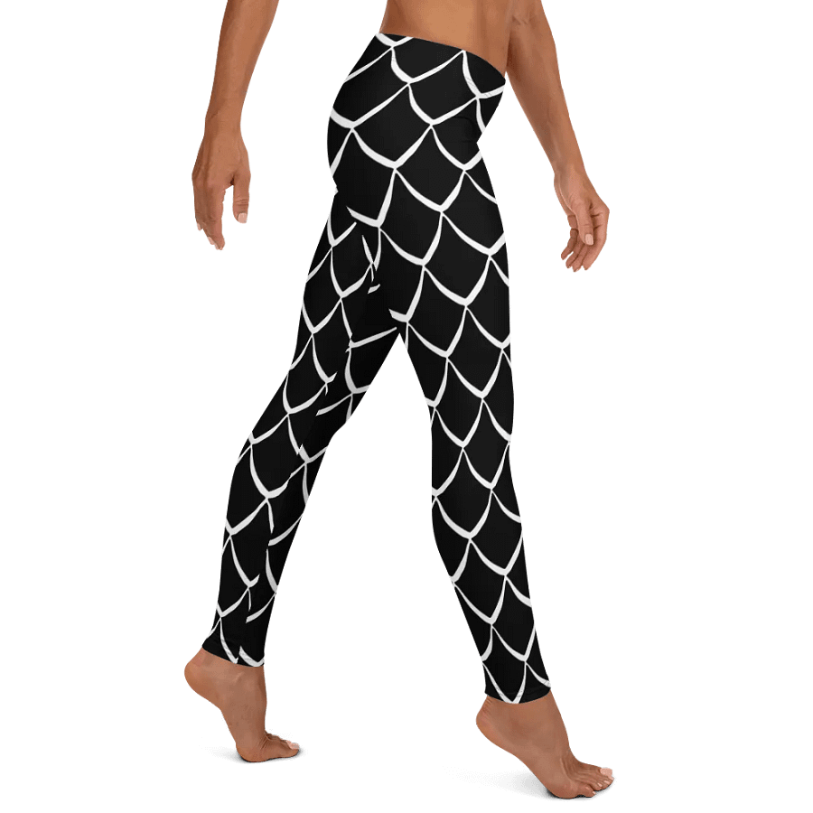Snake Print Leggings – Bold, Stylish & Comfortably Versatile product image (11)