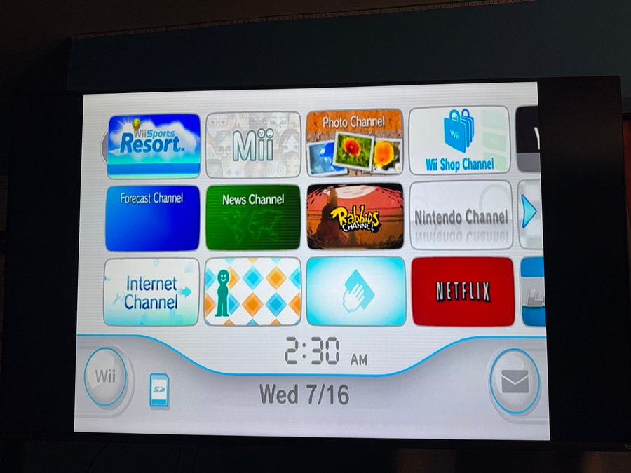 Pre-Modded Wii FE Console + 32GB SD Card + Wii Sports Resort Disk! product image (3)