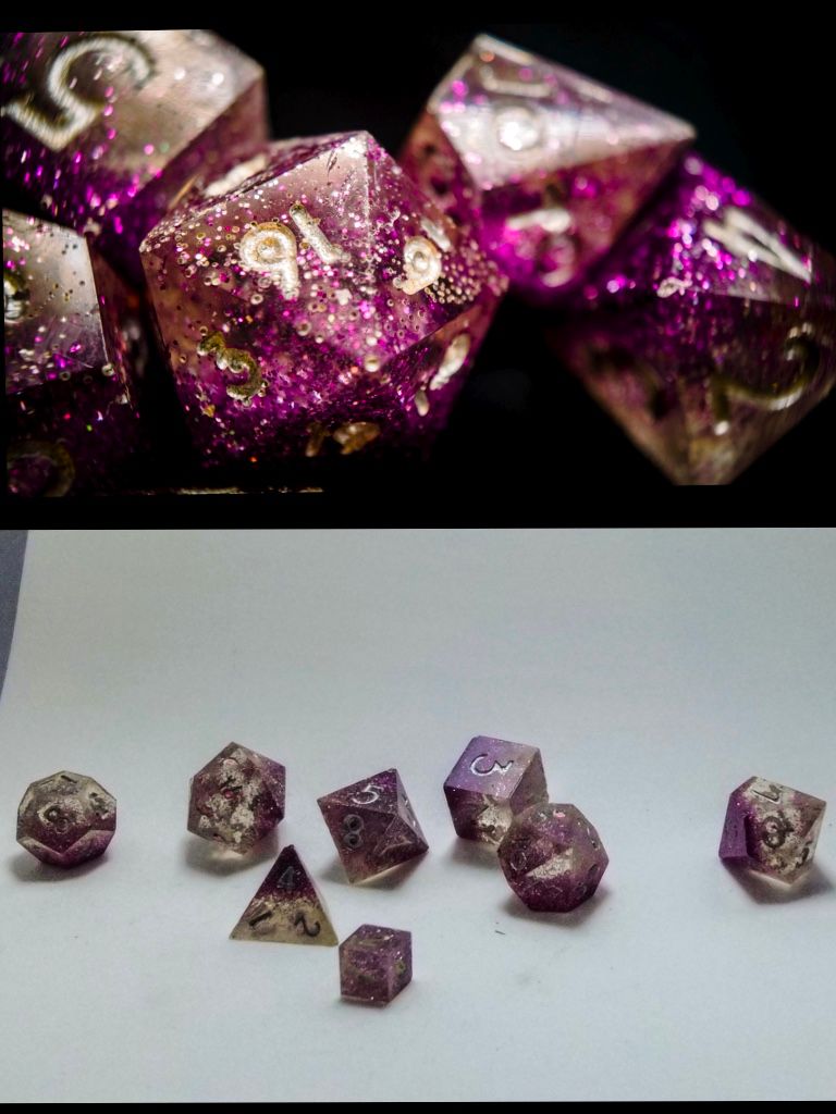 Purple clear TTRPG 7x Dice Set (+Bonus mini D6) product image (2)