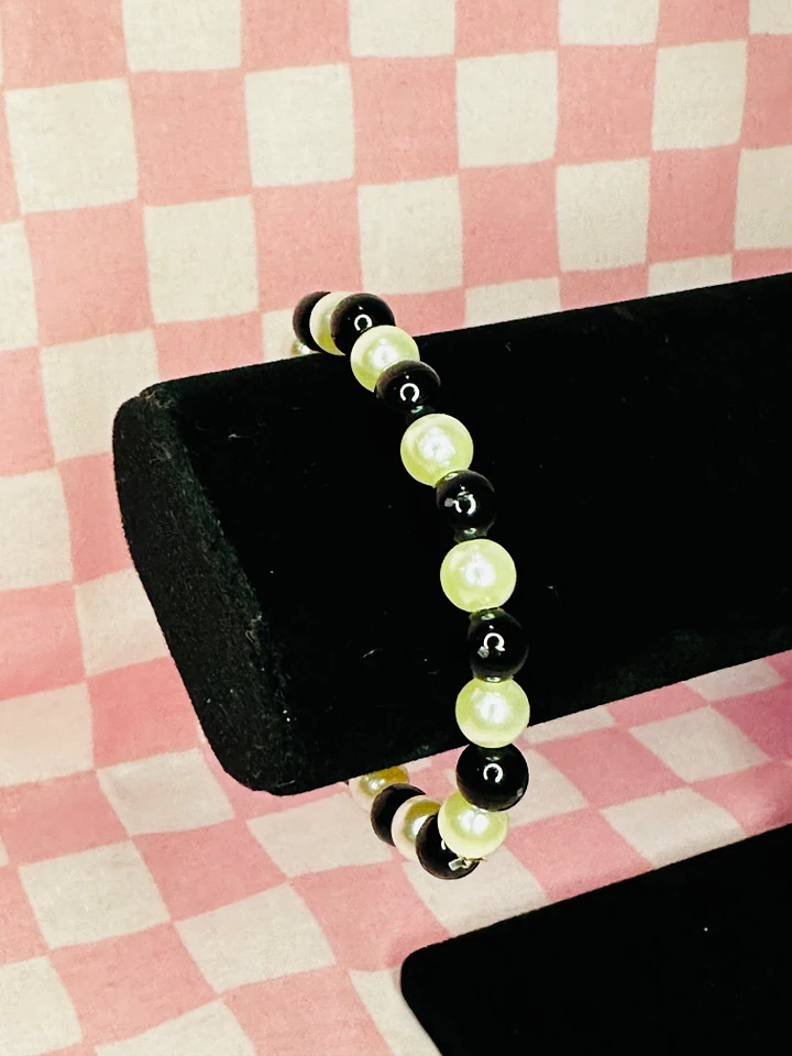 Large Black and Pearl Bead Stretch Bracelet product image (1)