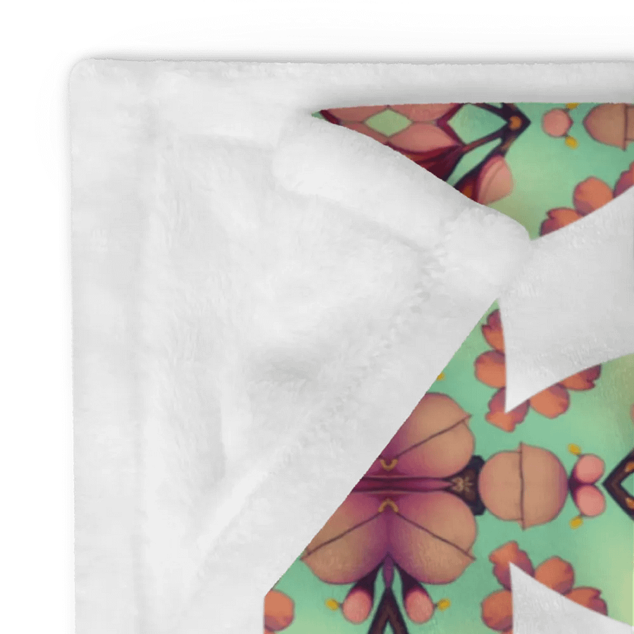 Elegant Diamond & Floral Throw Blanket product image (12)