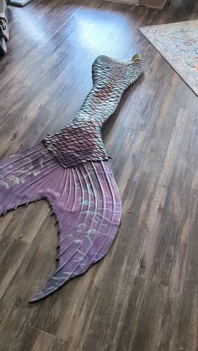 ✨THIS MERMAID TAIL IS FOR SALE✨ 
Rainbow oil slick prismatic stunning ahhhhhhslfndka I love this tail!!!! 
Pristine condition...