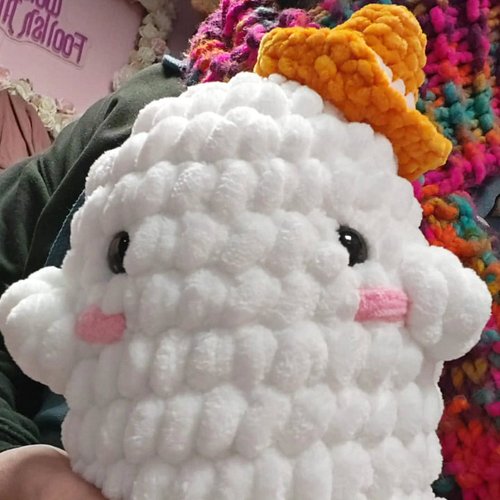 Made by @jeanobeanocrochet @barras_market and I have been wanting to nab one for ages (no clue why!! *Looks shifty*)
He will ...