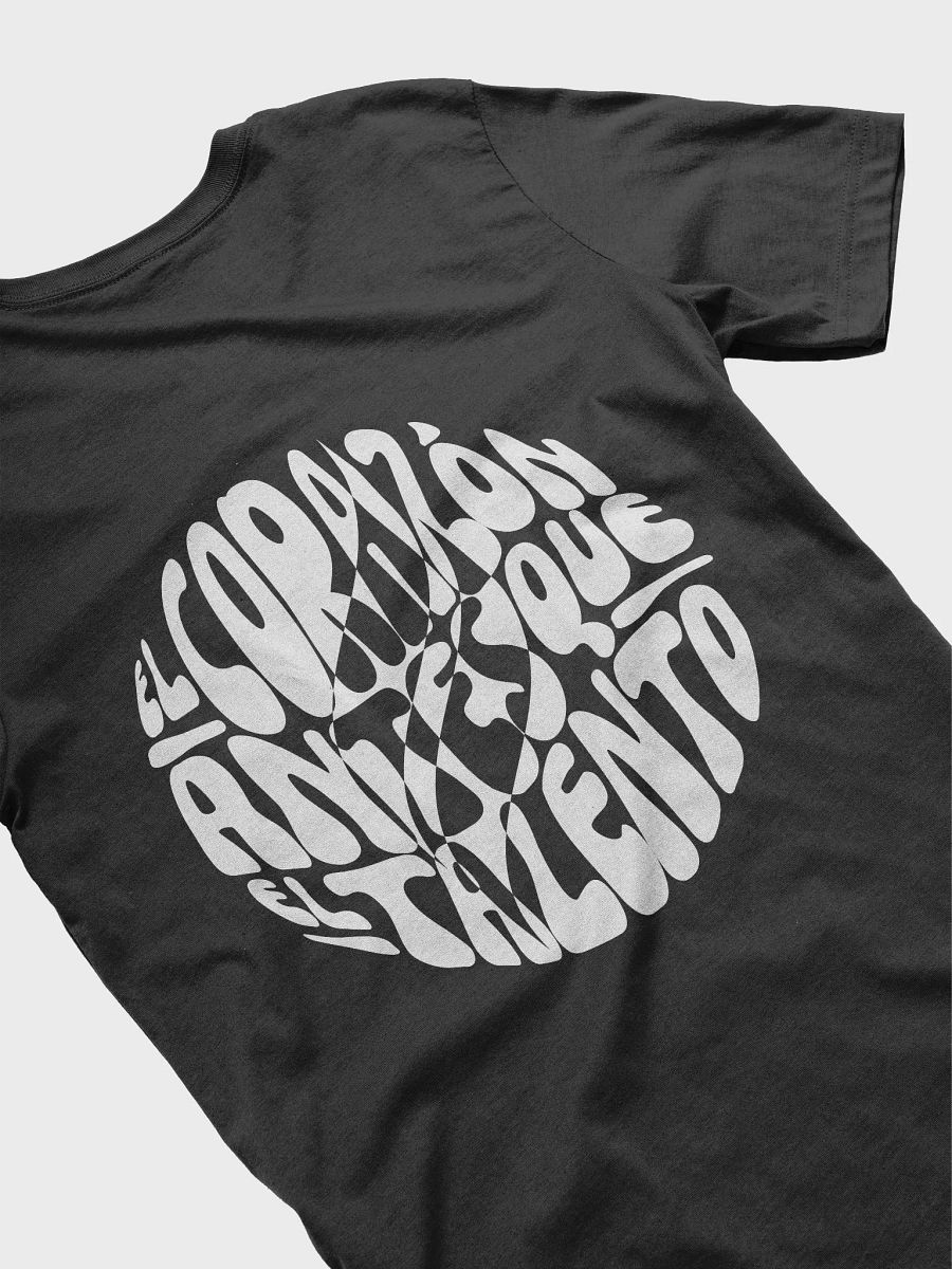 El corazón antes que el talento Tee | White product image (4)