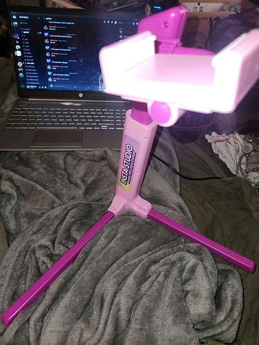 I got this as part of a slime set from Michael's for $7, I wasn't gonna pass it up.... now to change the colors.