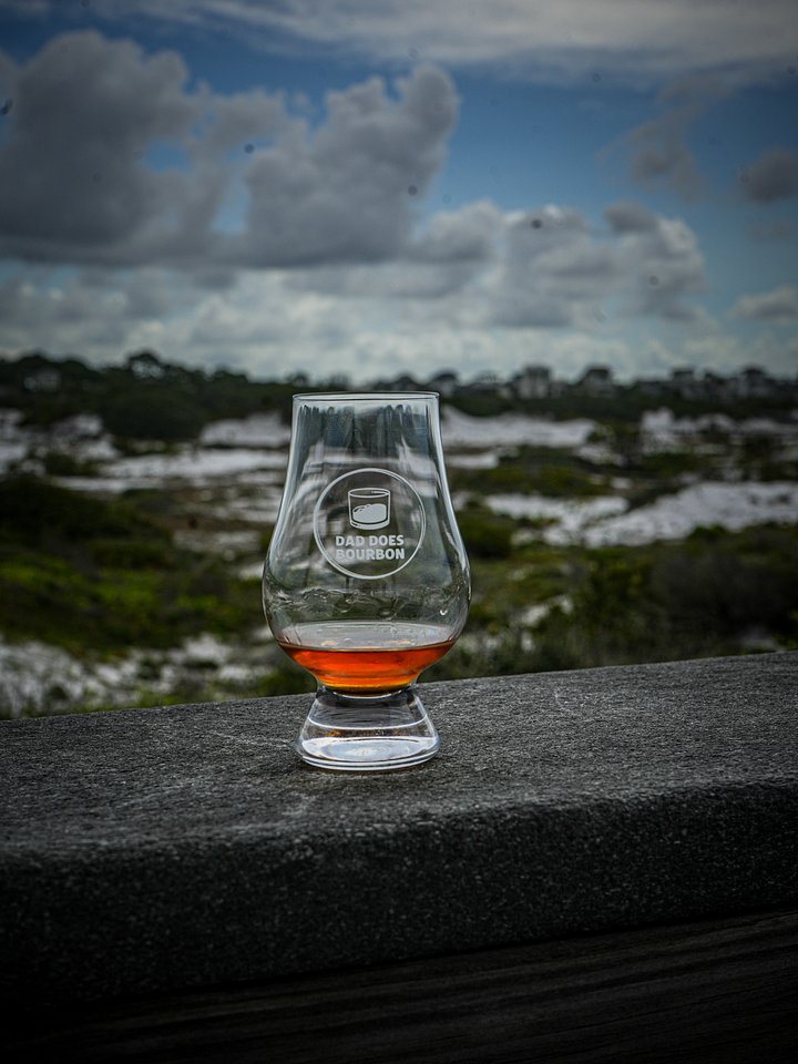 Dad Does Bourbon Glencairn Whiskey Glass product image (2)