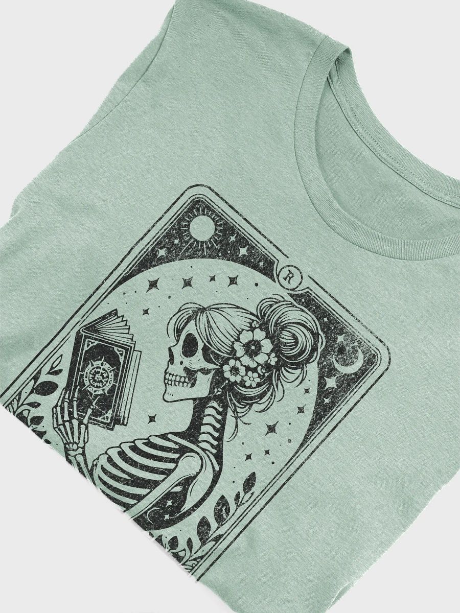 The Reader Tarot T-Shirt product image (28)