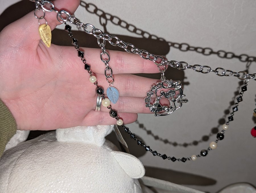 Alice in Wonderland Themed Trinket Chain! product image (1)