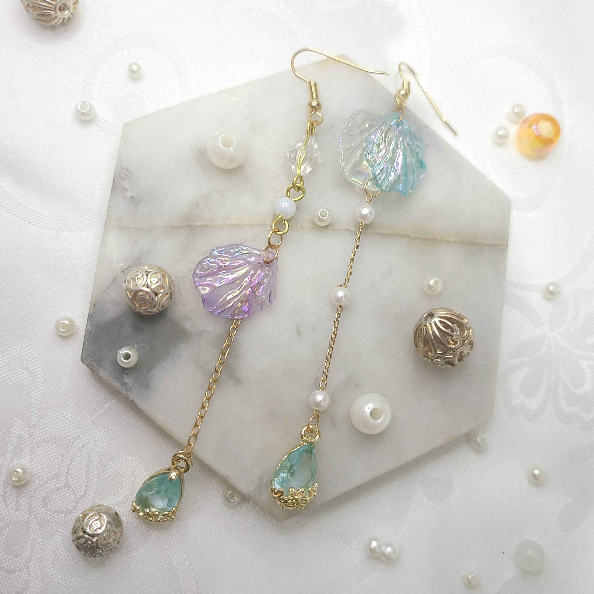 Iridescent Droplet product image (1)