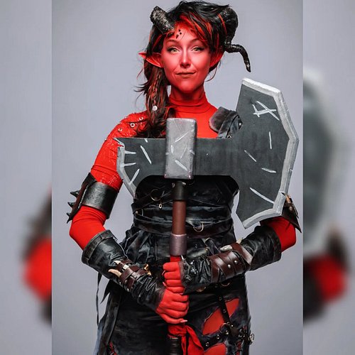 I only play Baldur's Gate 3 for the plot. The plot: ^

Okay had to post this one too 🔥
📸 @cosmeetupchicago 

#karlach #baldur...