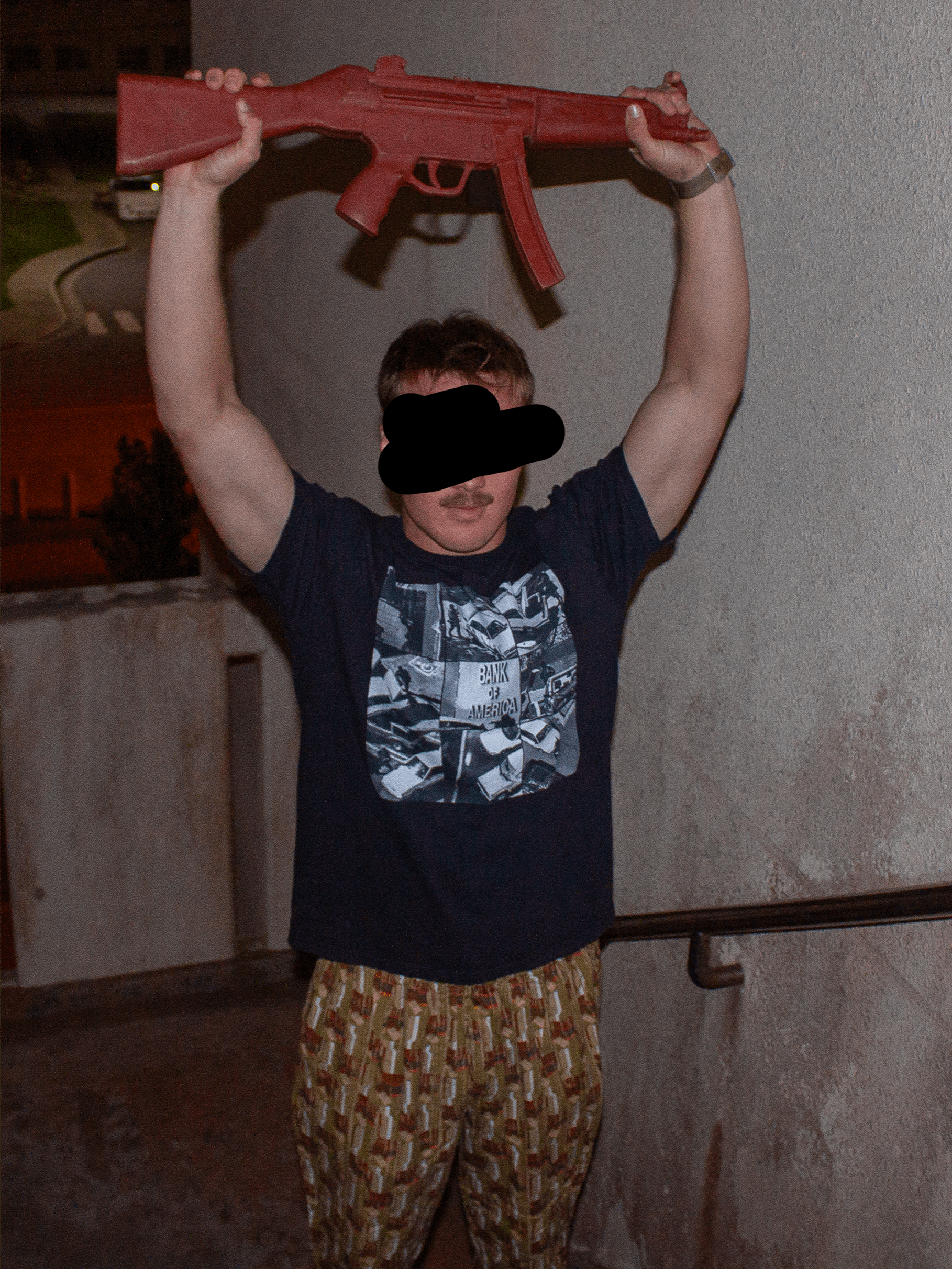 NORTH HOLLYWOOD SHOOTOUT SHIRT product image (2)