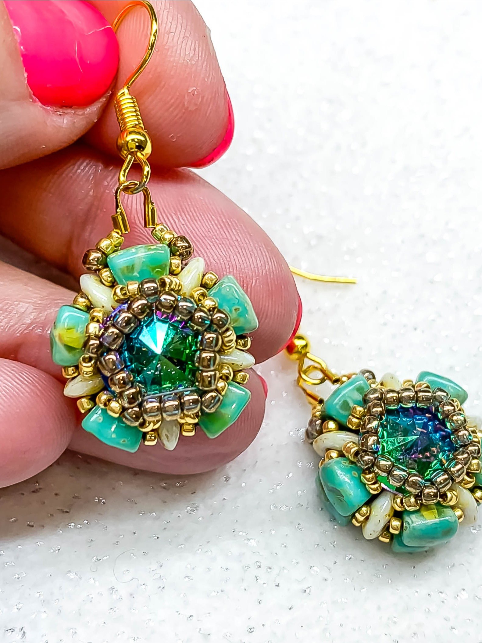 Beading Pattern – Nib-Bit Petal Earrings product image (1)