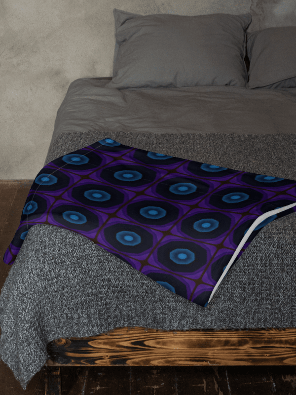 Purple & Blue Circular Pattern Throw Blanket – Bold Geometric Design product image (2)
