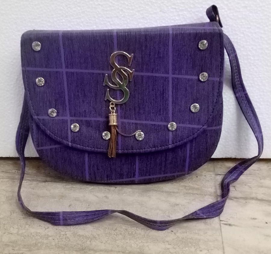 LADY HAND BAG product image (4)