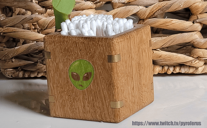 Q-Tip holder with brass splines. product image (2)