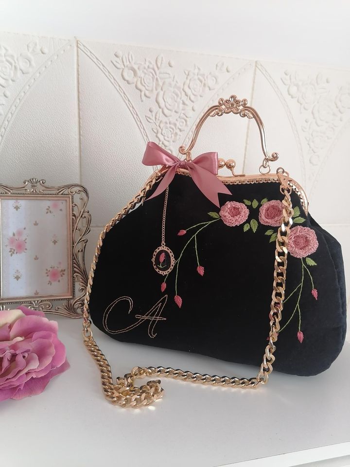 Black velvet handbag product image (3)
