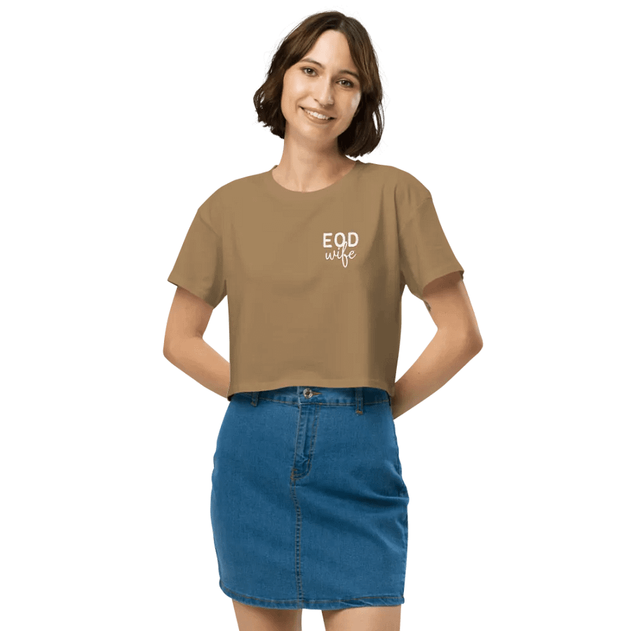EOD Wife Crop Top Tee product image (38)