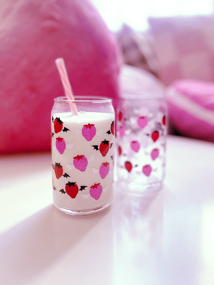 angel x devil strawberries // glass can cup product image (1)
