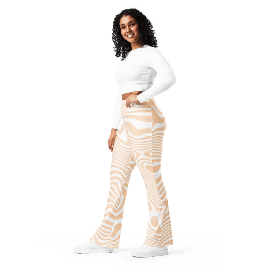 Ripple Effect Flare Leggings product image (9)