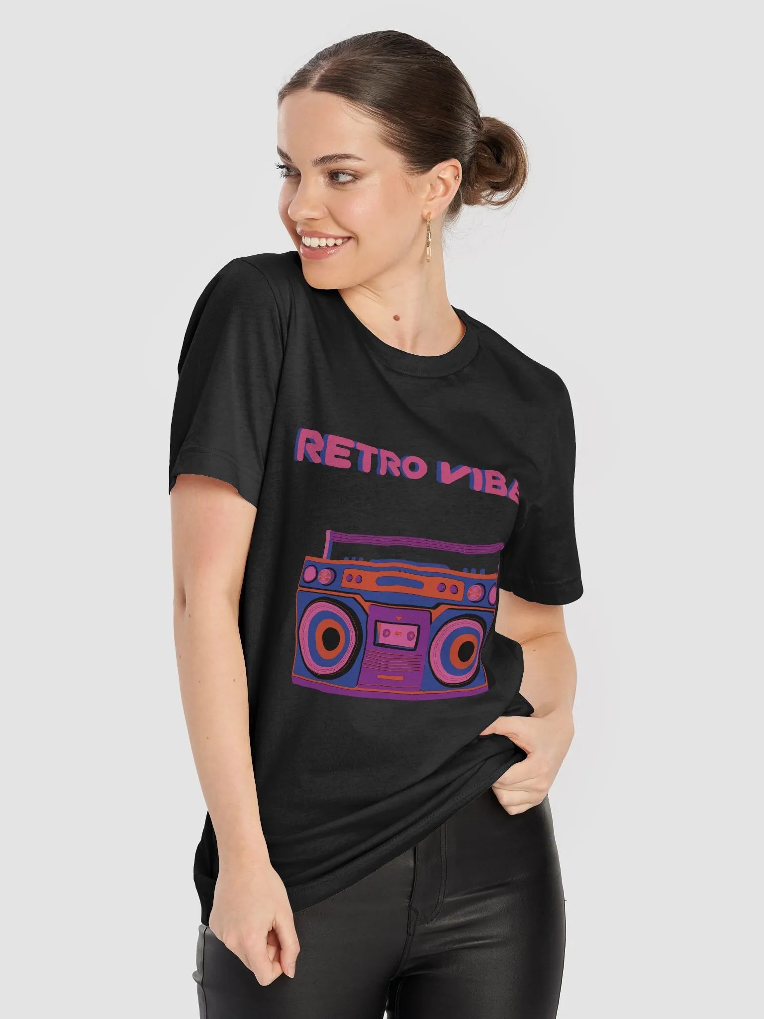 Retro Vibes - Radio T-Shirt product image (8)